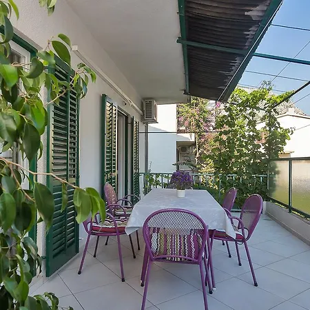 Smiljka Макарска