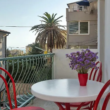 Smiljka Апартаменты Макарска